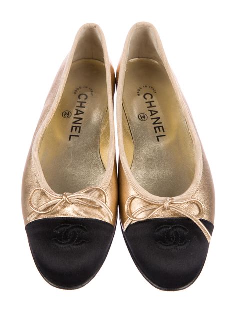 chanel ladies ballet flats.